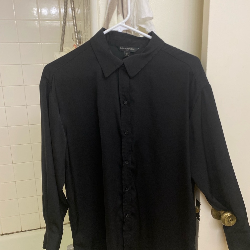 Banana Republic Women's Black Button Down Shirt